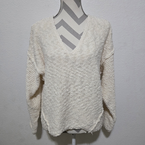 Target Universal Thread 100% Cotton Ivory Knit V-Neck Sweater Size Large - Picture 3 of 8